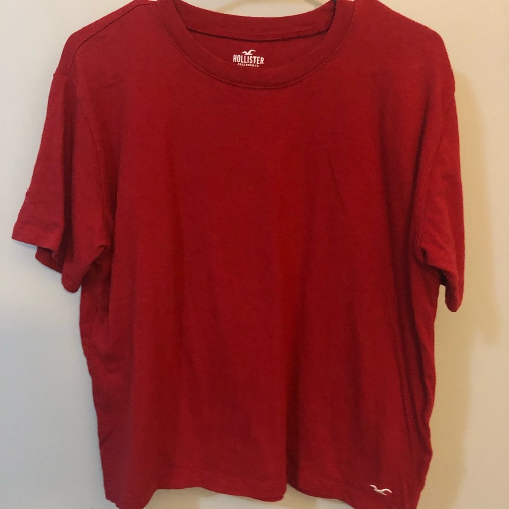 Hollister t-shirt